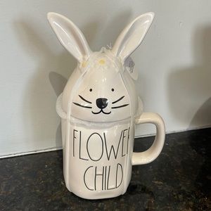 Rae Dunn - FLOWER CHILD - mug with topper